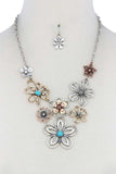 Metal Flower Necklace - LockaMe Designs